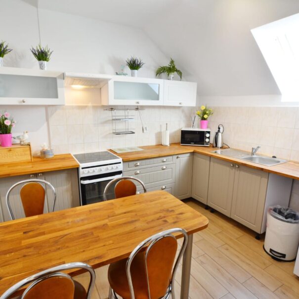 WhatsApp Image 2024-04-15 at 09.11.13 (1)